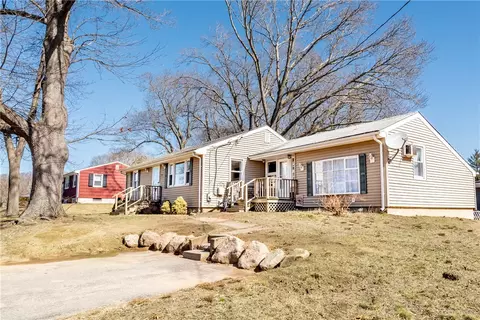 166 Wriston Ave, Warwick, RI 02888