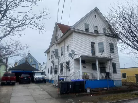 9 Bellevue Ave, Providence, RI 02907