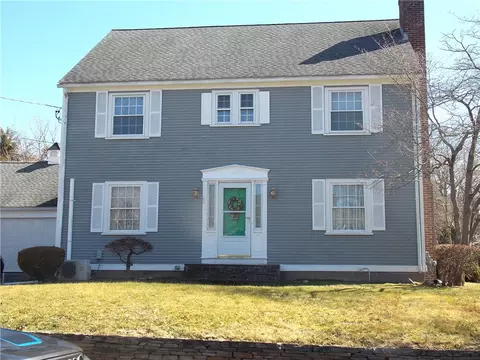 12 Gardner Ave, North Providence, RI 02911