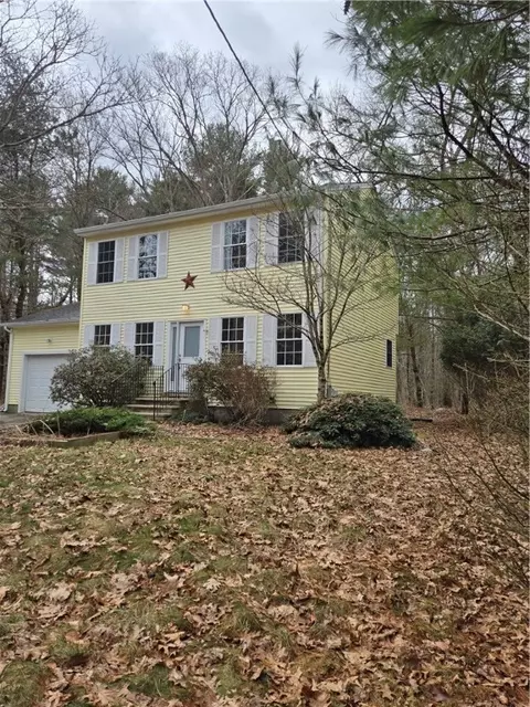 122 Money Hill Rd, Glocester, RI 02814