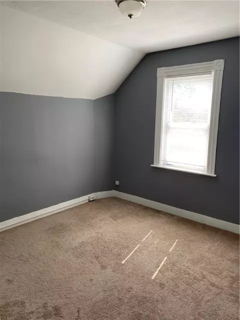 58 Killingly St, Providence, RI 02909 photo 12