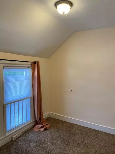 58 Killingly St, Providence, RI 02909 photo 9