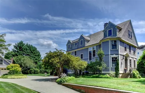 169 Hope St, Providence, RI 02906