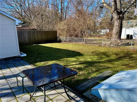 Exterior - 18 Lane 1, Warwick, RI 02888 photo 3 of 7
