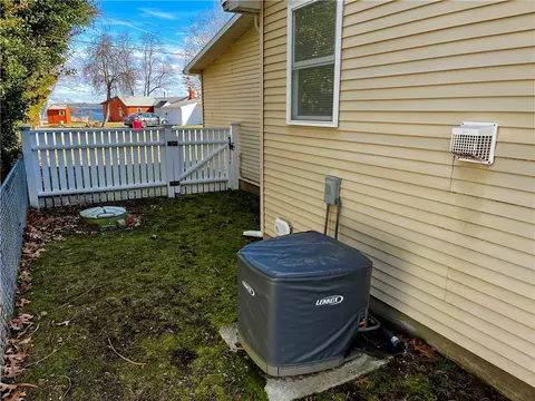 Exterior - 18 Lane 1, Warwick, RI 02888 photo 2 of 7