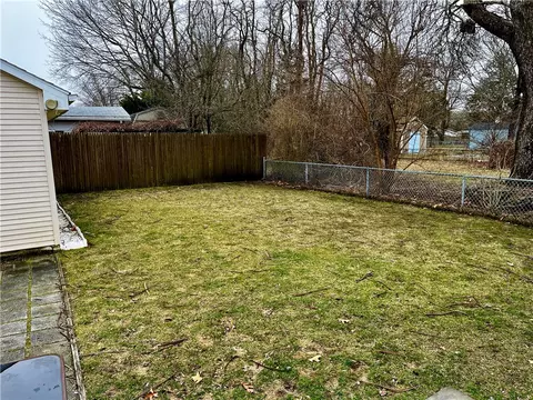 Exterior - 18 Lane 1, Warwick, RI 02888 photo 5 of 7