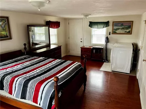 Bedroom - 18 Lane 1, Warwick, RI 02888 photo 3 of 3