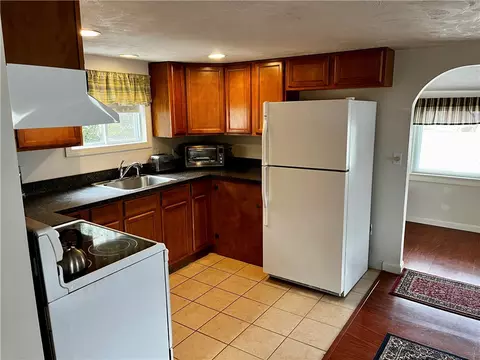 Kitchen - 18 Lane 1, Warwick, RI 02888 photo 1 of 2