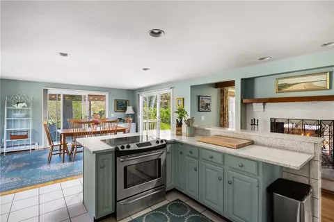 Kitchen - 67 Wright Ln, Jamestown, RI 02835 photo 1 of 2