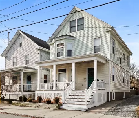 34 Hall Ave, Newport, RI 02840