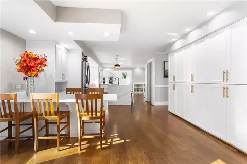 94 Peacock Rd, Warwick, RI 02886 photo 6