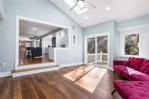 94 Peacock Rd, Warwick, RI 02886 photo 17
