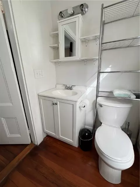 Bath - 362 2nd Ave, Woonsocket, RI 02895 photo 3 of 6