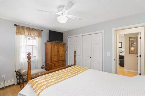 Bedroom - 124 Manila Ave, Woonsocket, RI 02895 photo 4 of 4