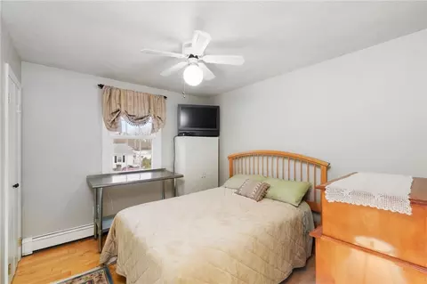 Bedroom - 124 Manila Ave, Woonsocket, RI 02895 photo 2 of 4