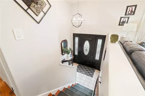 Entry Way - 124 Manila Ave, Woonsocket, RI 02895 photo 2 of 2