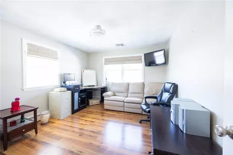 Living - 115 Aspinet Dr, Warwick, RI 02888 photo 5 of 5