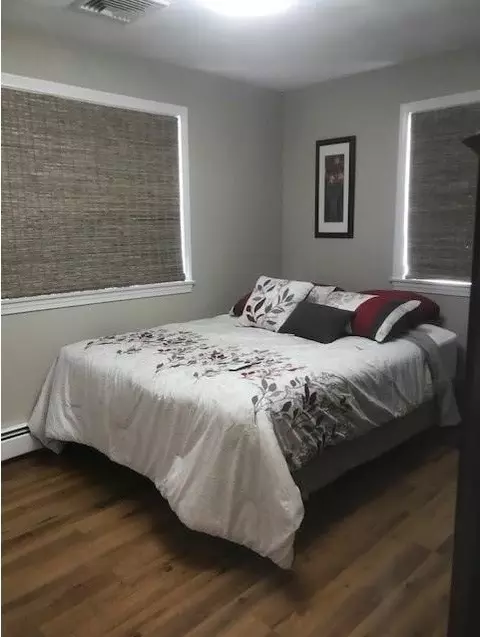 Bedroom - 115 Aspinet Dr, Warwick, RI 02888 photo 2 of 2