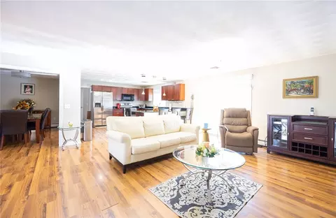 Living - 115 Aspinet Dr, Warwick, RI 02888 photo 1 of 5