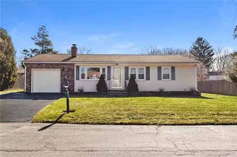 11 Kiwanis Rd, West Warwick, RI 02893