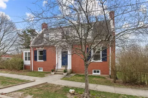 4 Central Ave, North Providence, RI 02911