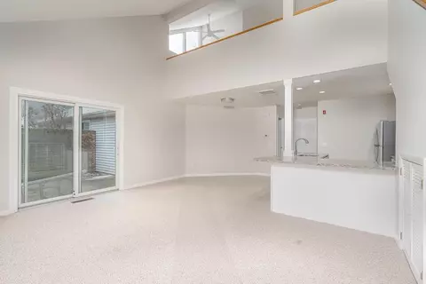 812 Williamsburg Cir, Warwick, RI 02886 photo 10