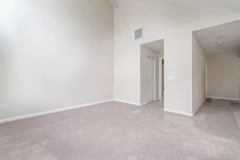 812 Williamsburg Cir, Warwick, RI 02886 photo 14