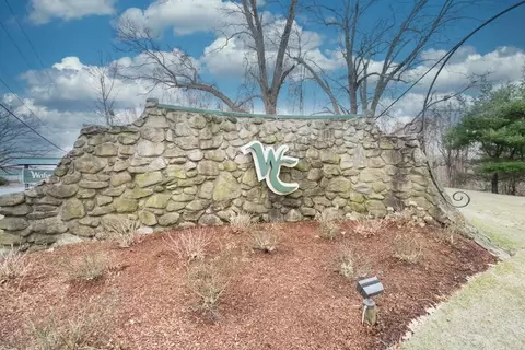 812 Williamsburg Cir, Warwick, RI 02886 photo 2