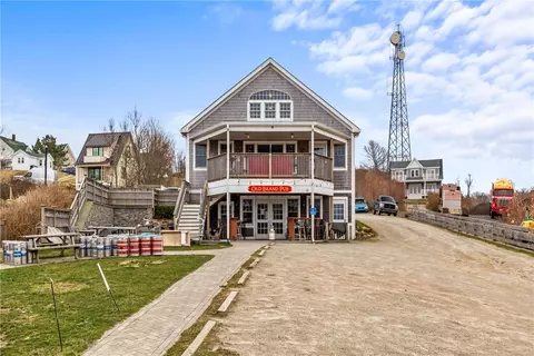 85 Ocean Ave, Block Island, RI 02807