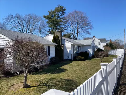 1001 Pawtucket Ave, East Providence, RI 02916