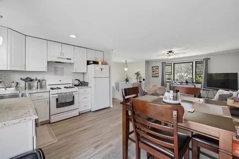 80 Elite Dr, Warwick, RI 02889 photo 5