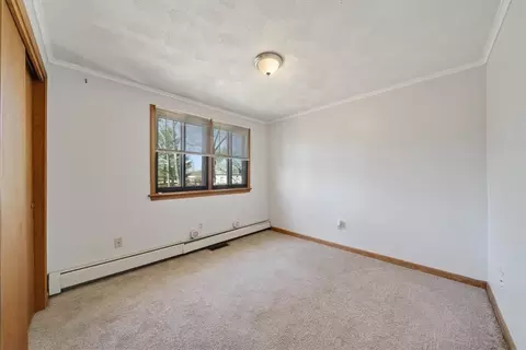 80 Elite Dr, Warwick, RI 02889 photo 9