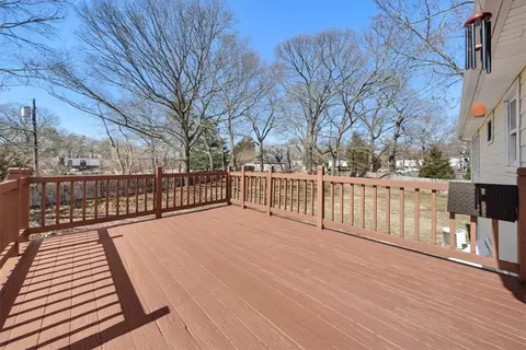 80 Elite Dr, Warwick, RI 02889 photo 14
