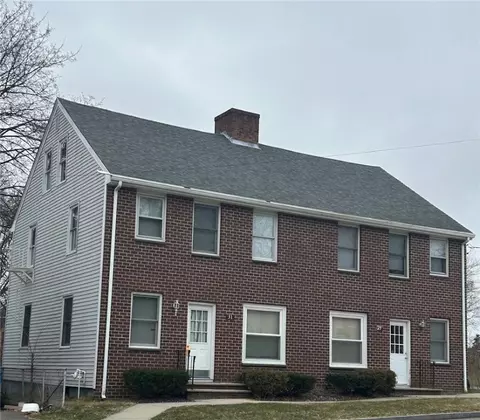 29 Main St, Manville, RI 02838