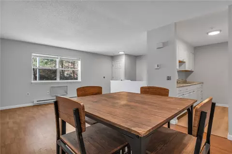 Dining - 15 Apache Dr #J, Westerly, RI 02891 photo 5 of 7