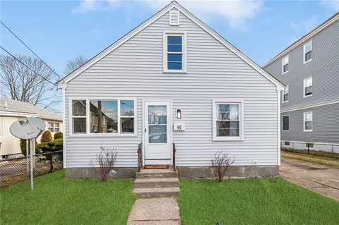55 Elder St, Pawtucket, RI 02860