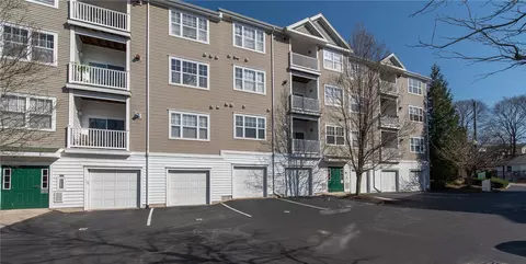 80 Mill St #103, Woonsocket, RI 02895