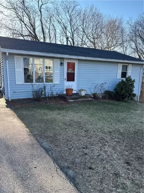 226 Villa Ave, North Providence, RI 02904