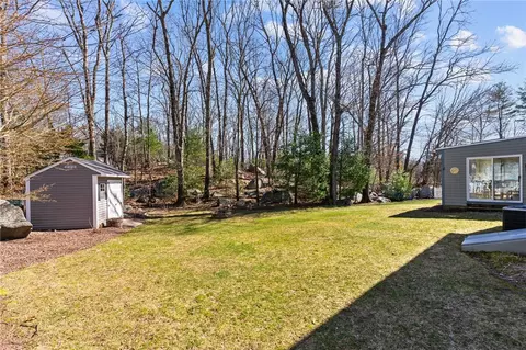 Exterior - 5 Ivy Dr, Coventry, RI 02816 photo 4 of 11