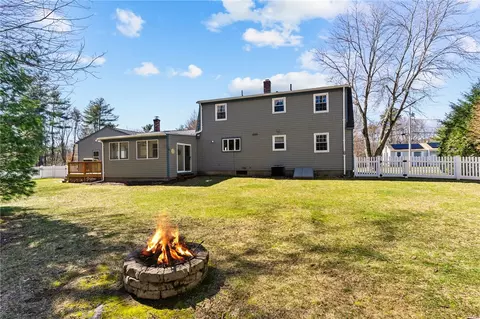 Exterior - 5 Ivy Dr, Coventry, RI 02816 photo 3 of 11