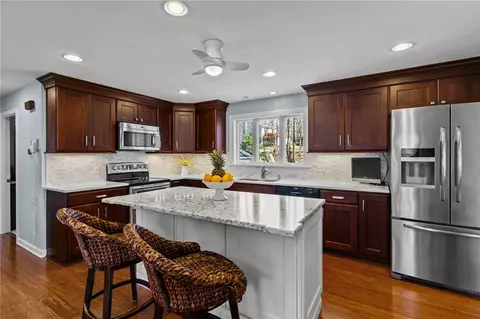 Kitchen - 5 Ivy Dr, Coventry, RI 02816 photo 2 of 6