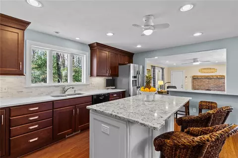 Kitchen - 5 Ivy Dr, Coventry, RI 02816 photo 5 of 6