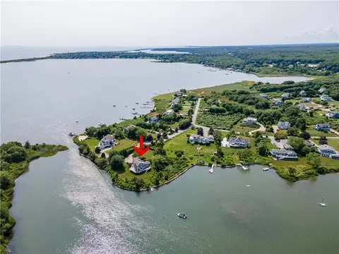 71 Cove Dr, Charlestown, RI 02813