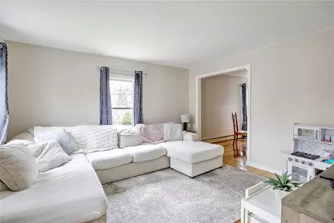 Bedroom - 2 Hazard St, South Kingstown, RI 02879 photo 5 of 6