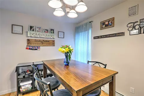 Dining - 2 Hazard St, South Kingstown, RI 02879 photo 2 of 4