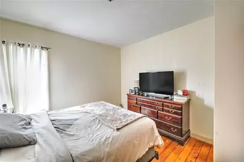 Bedroom - 2 Hazard St, South Kingstown, RI 02879 photo 1 of 6