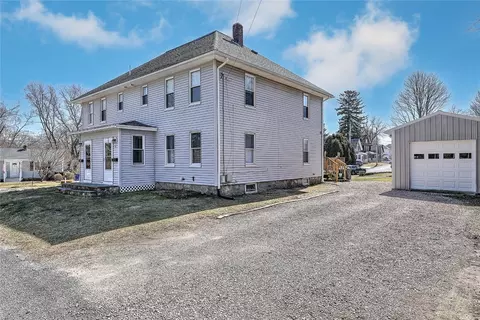 Exterior - 2 Hazard St, South Kingstown, RI 02879 photo 4 of 19