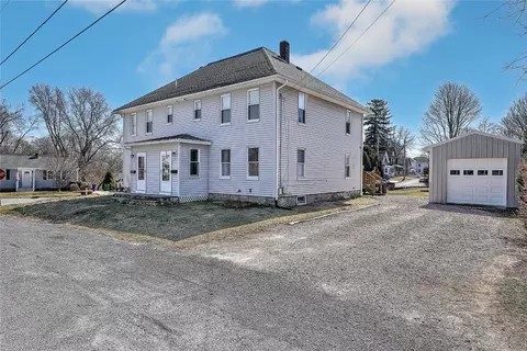 Exterior - 2 Hazard St, South Kingstown, RI 02879 photo 5 of 19
