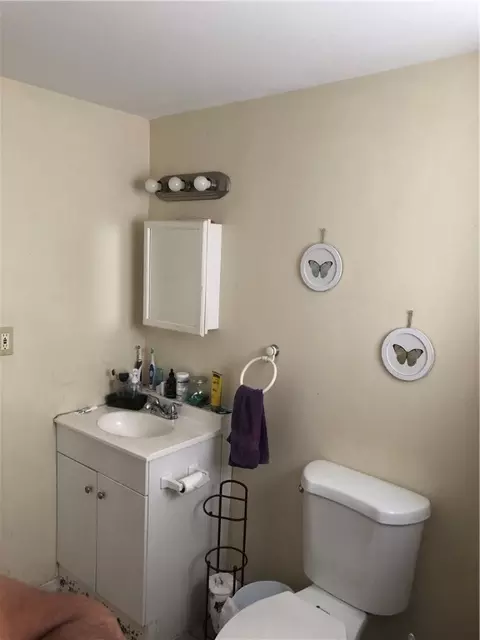 55 Logan St, Warwick, RI 02889 photo 5
