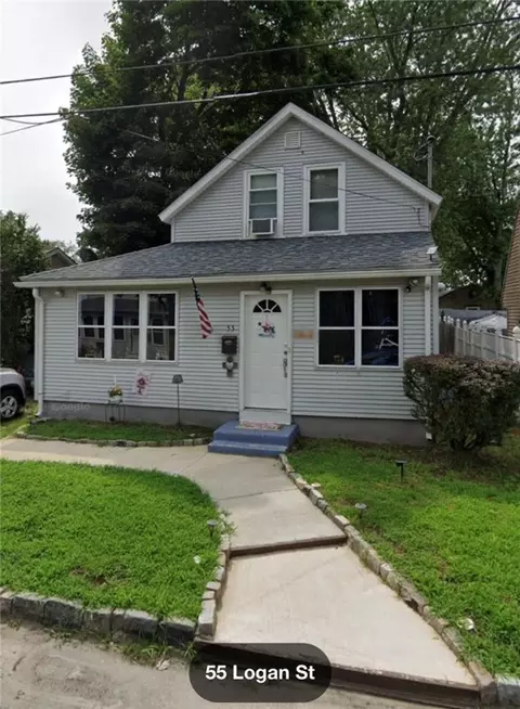 55 Logan St, Warwick, RI 02889